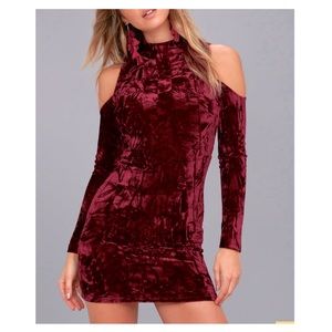 Crush Burgundy Velvet Cold-Shoulder Bodycon Dress❤️‍🔥